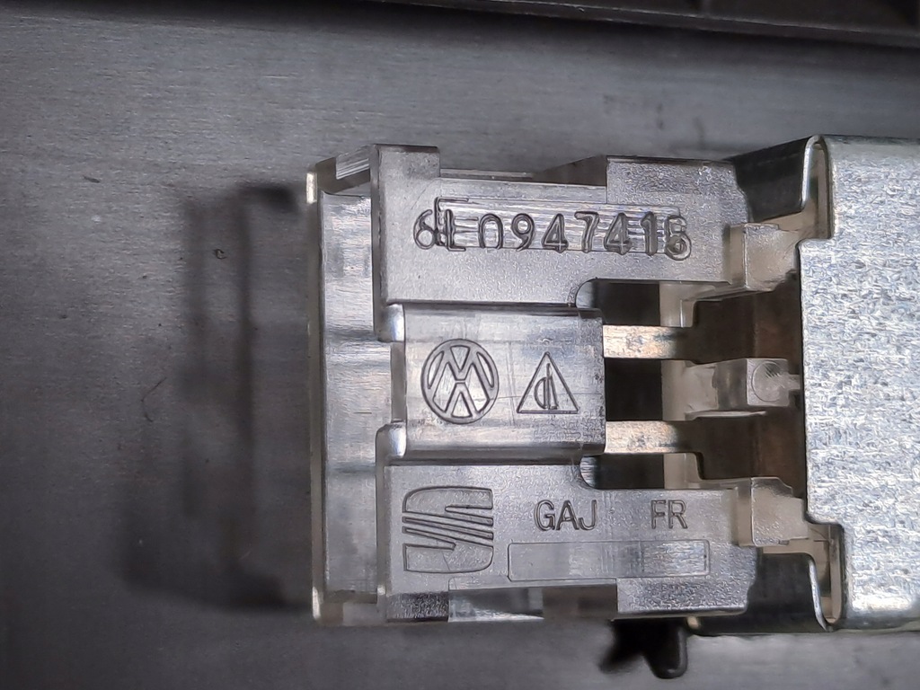 фото №11, Опора полка обшивка багажника правая задняя задняя правый seat arona fr lift 24r