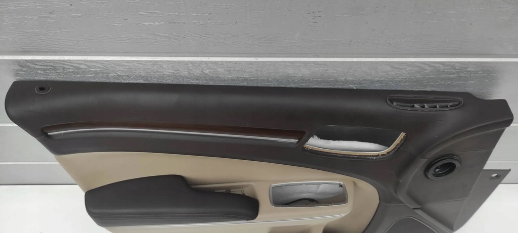 фото №12, Обивка обшивка дверь перед левый chrysler 300c ii lancia thema