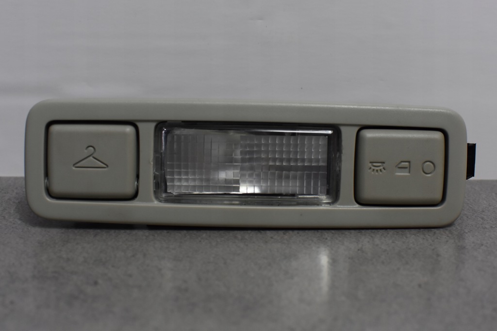 фото №1, Лампа потолочный правая land rover range rover evoque l538 bj3213776a