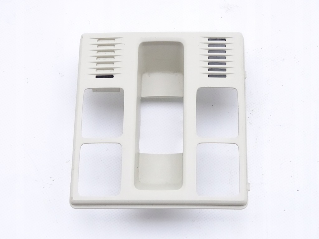 фото №1, Vw passat b8 рамка переключателей потолочный