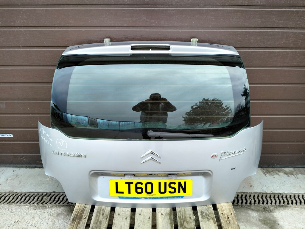фото №1, Кришка багажника скло задня citroen c3 picasso колір ezrc 2008-2012 оригінал