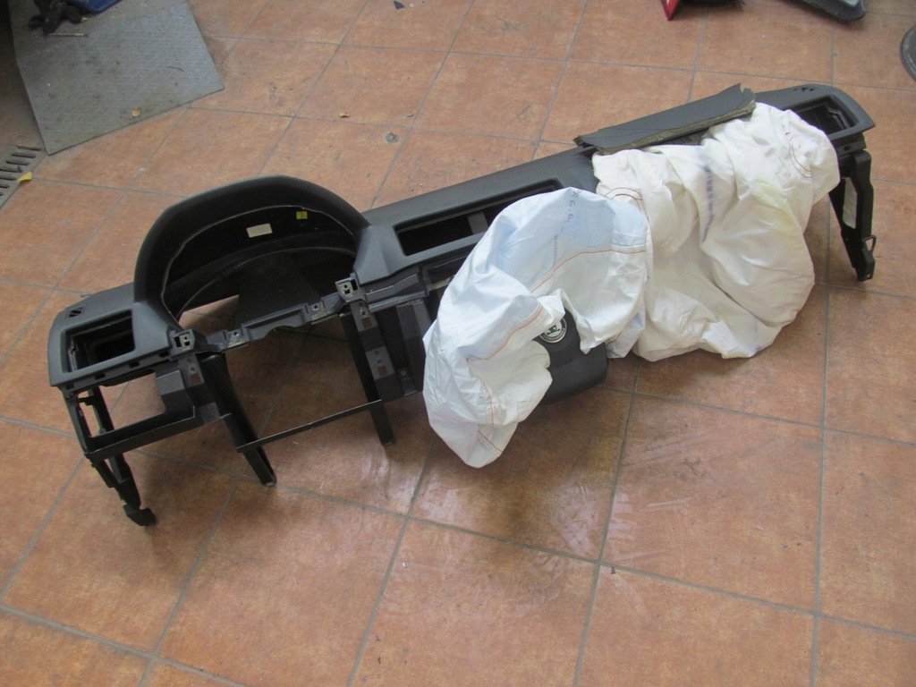 фото №7, Skoda fabia 04-08 панель приладів приладова подушки безпеки c402