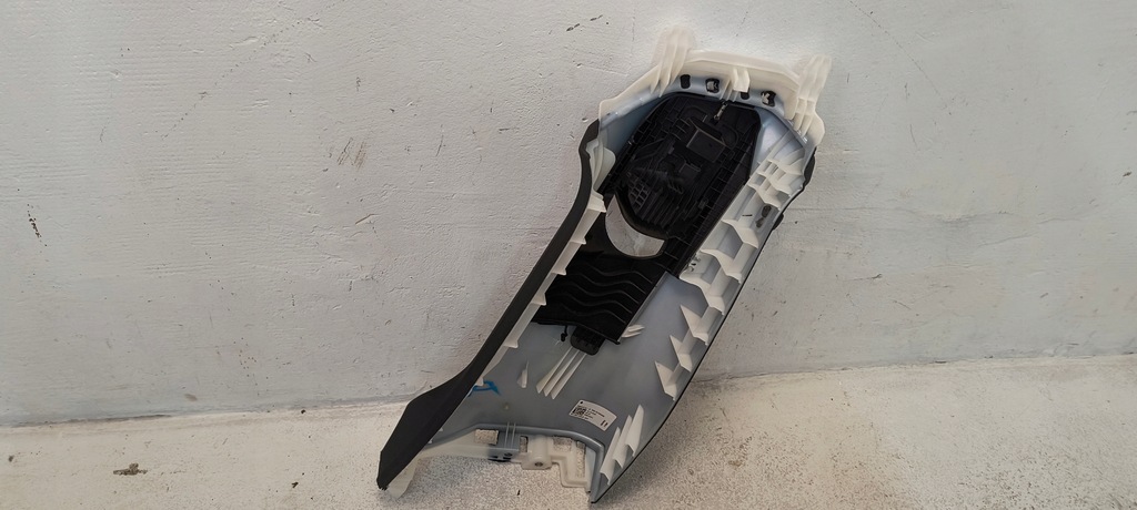 фото №9, Захист стійка b ліва porsche taycan 9j1