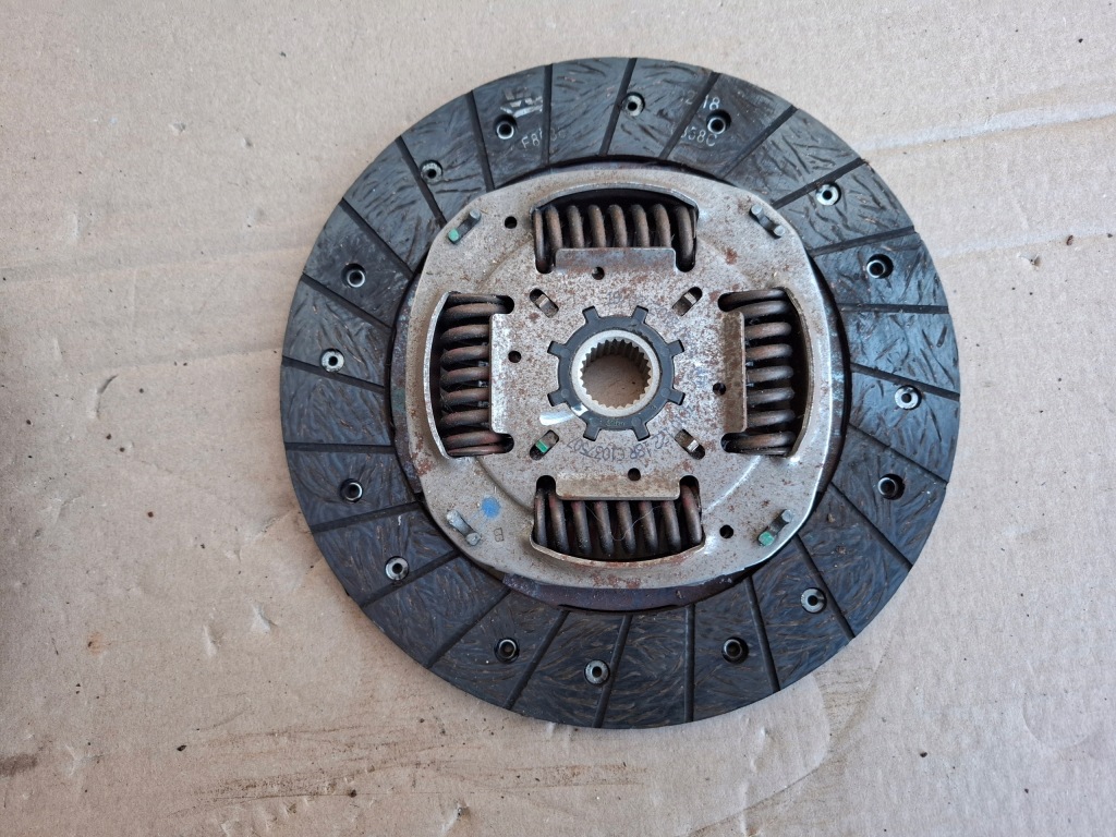 Renault dacia 302101221r 301012218r сцепление диск в Украине