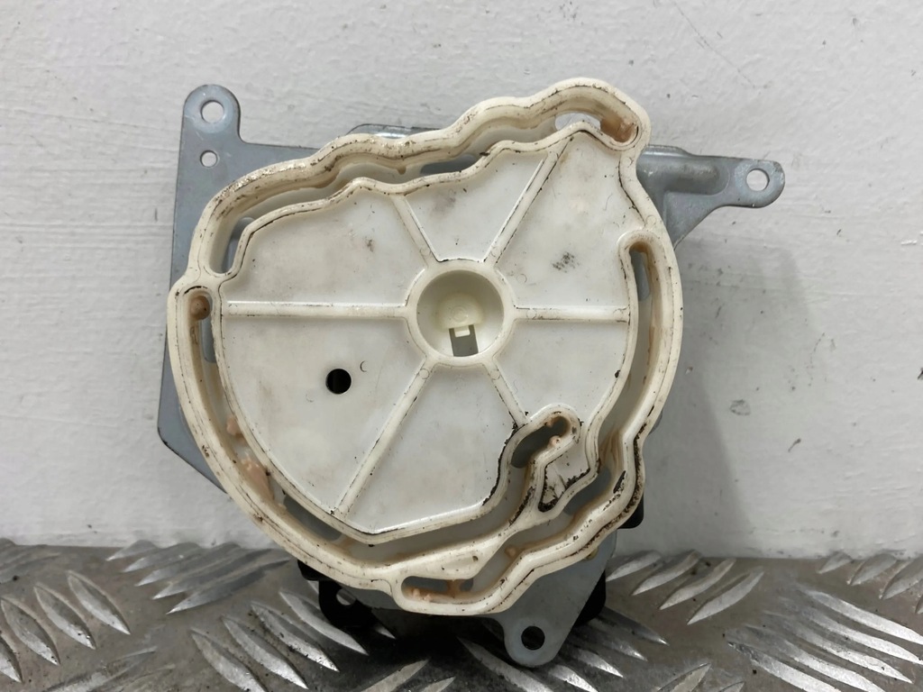 фото №5, Toyota corolla verso e121 2002 моторчик отопителя