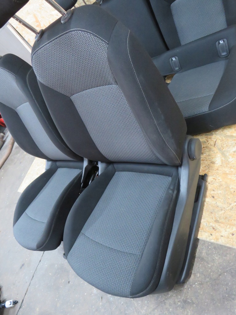 фото №4, Opel insignia b kombi сиденья заднее сиденье комплект