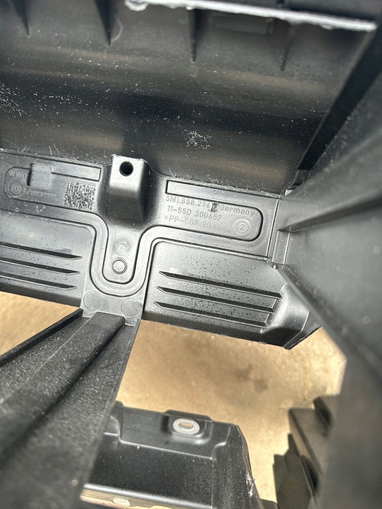 фото №7, Консоль подушка безопасности vw tiguan 5n 5n0 lift оригинал