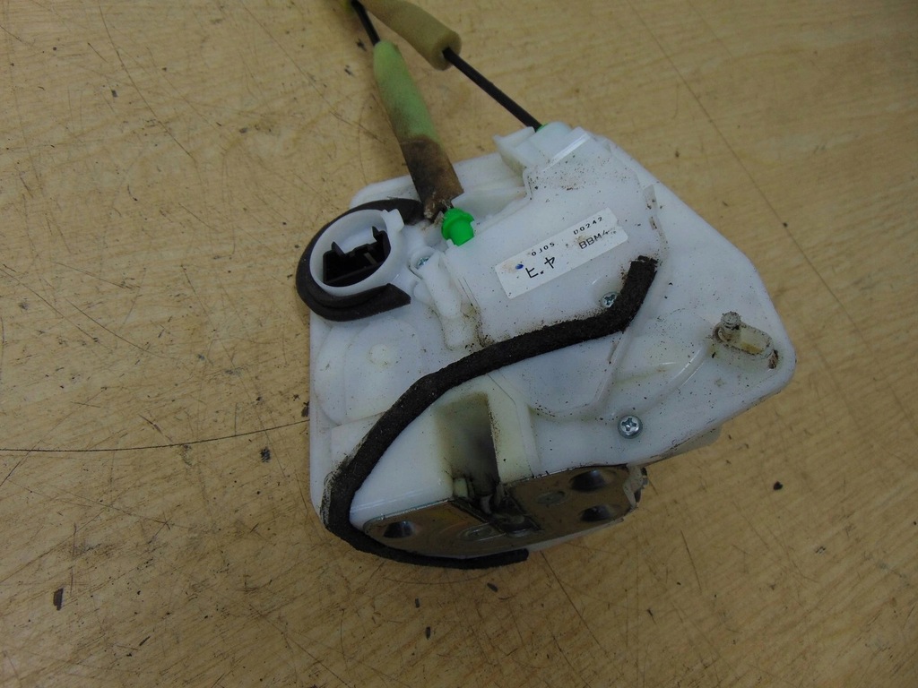 фото №4, Замок двері лівий задня mazda 3 bl 4pin europa