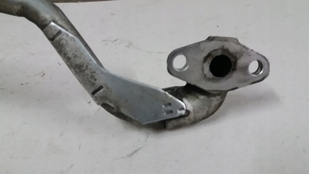 Toyota auris 1 2.0 d4d трубка мащення турбіни в Україні