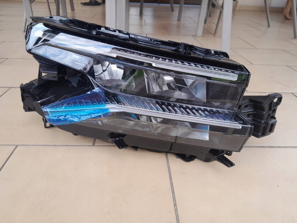 фото №1, Citroen c5 aircross lift лампа перед права сторін full led