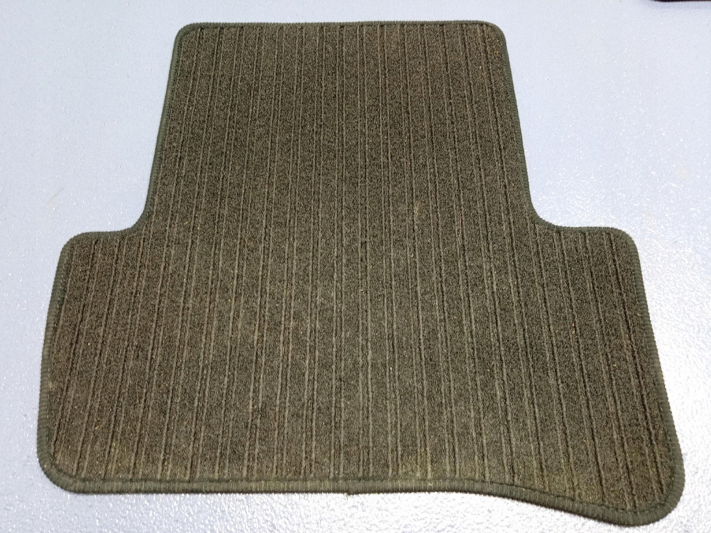 Mercedes c w204 рестайлинг  коврики оригинальные комплект обшивка a2076801548 в Украине