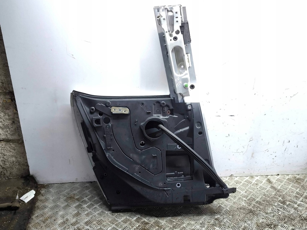 фото №7, Bmw i3 2015 левая сторона дверь