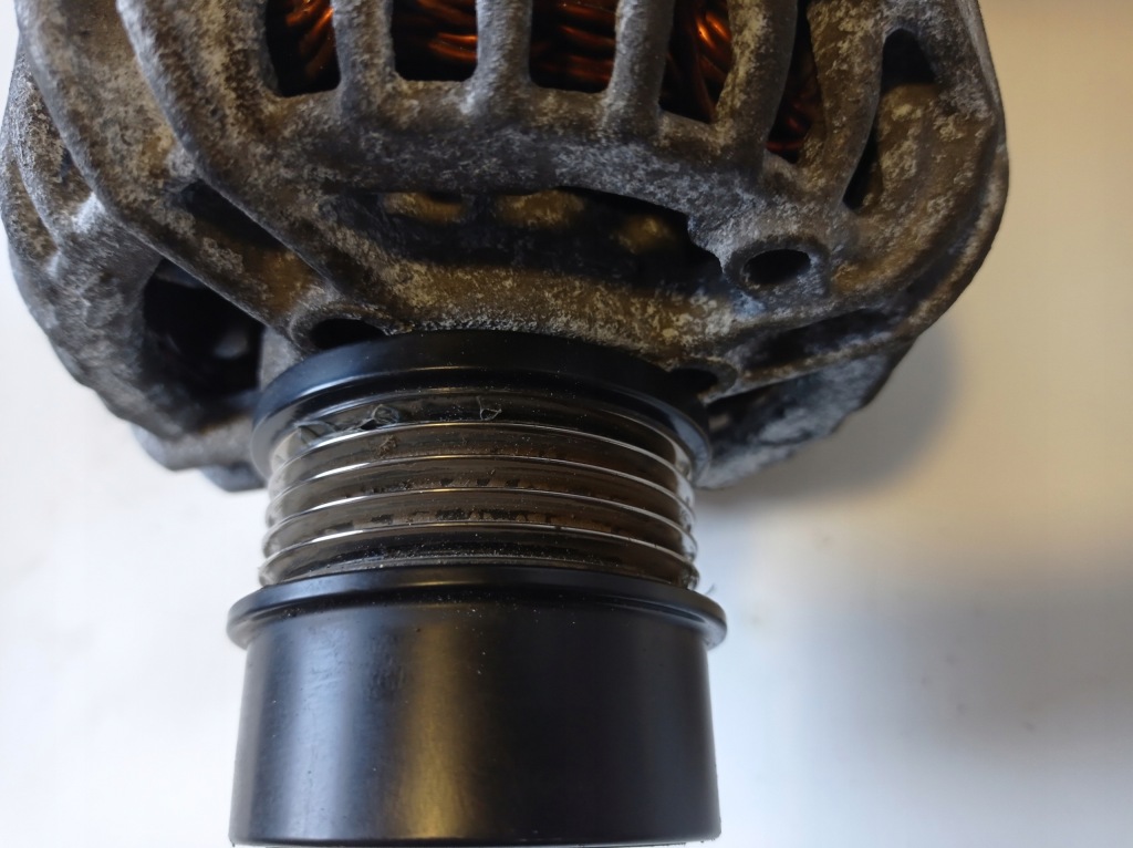 Генератор smart 0.8 cdi a0009062400 Зі Шроту