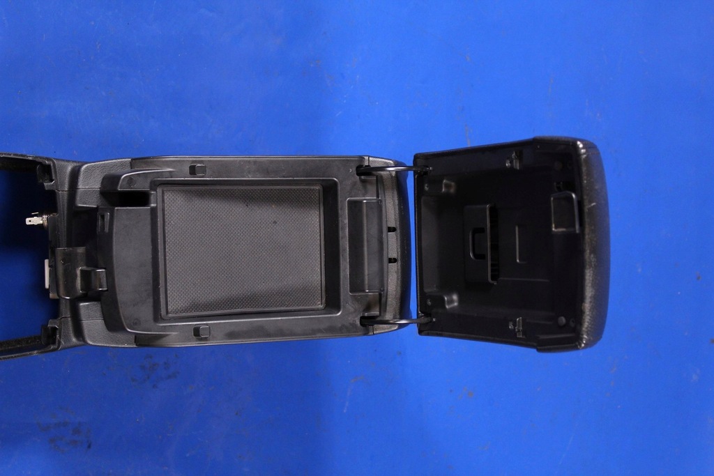 фото №10, Подлокотник туннель средний outback iv 09-14r