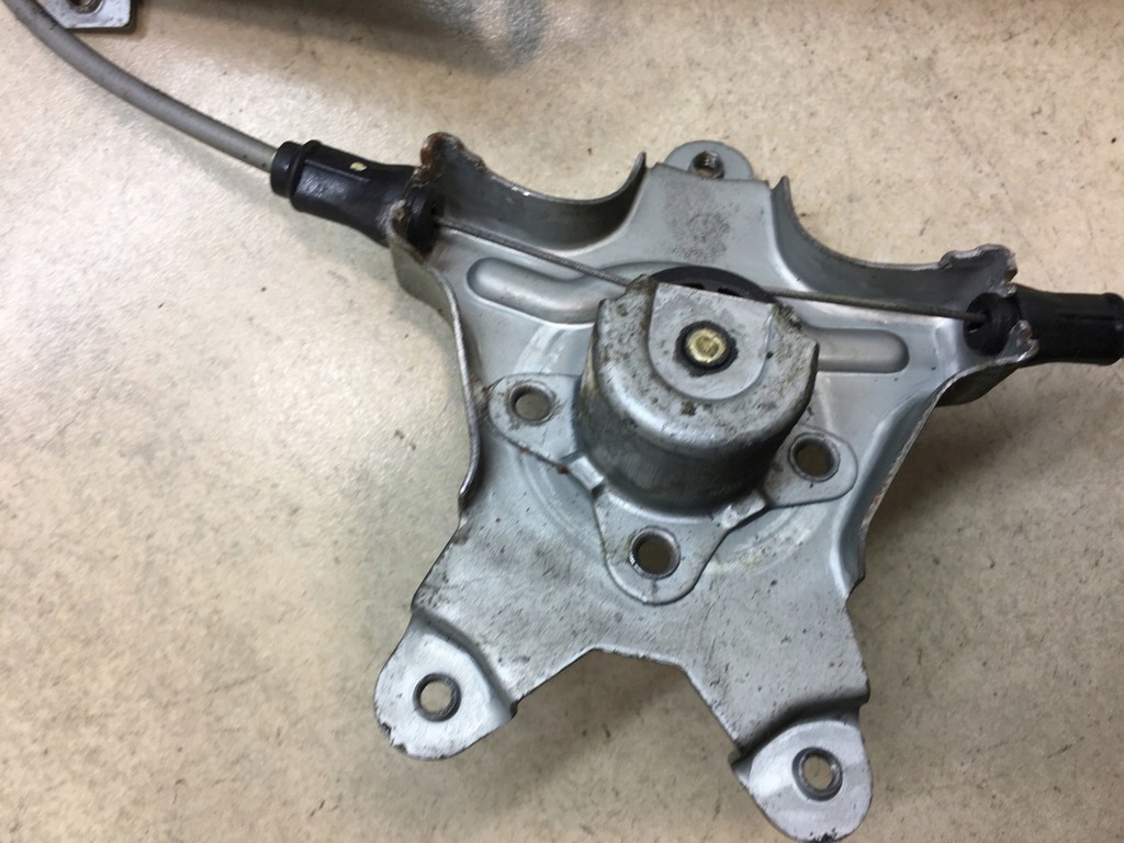 фото №9, Підйомник скло правий задня almera n15 2 pin