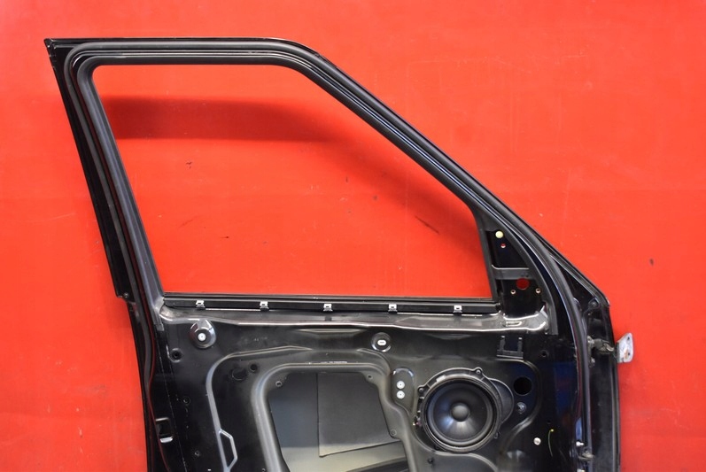 фото №16, Двері ліва перед передні чорні land rover discovery 3 iii 04-09