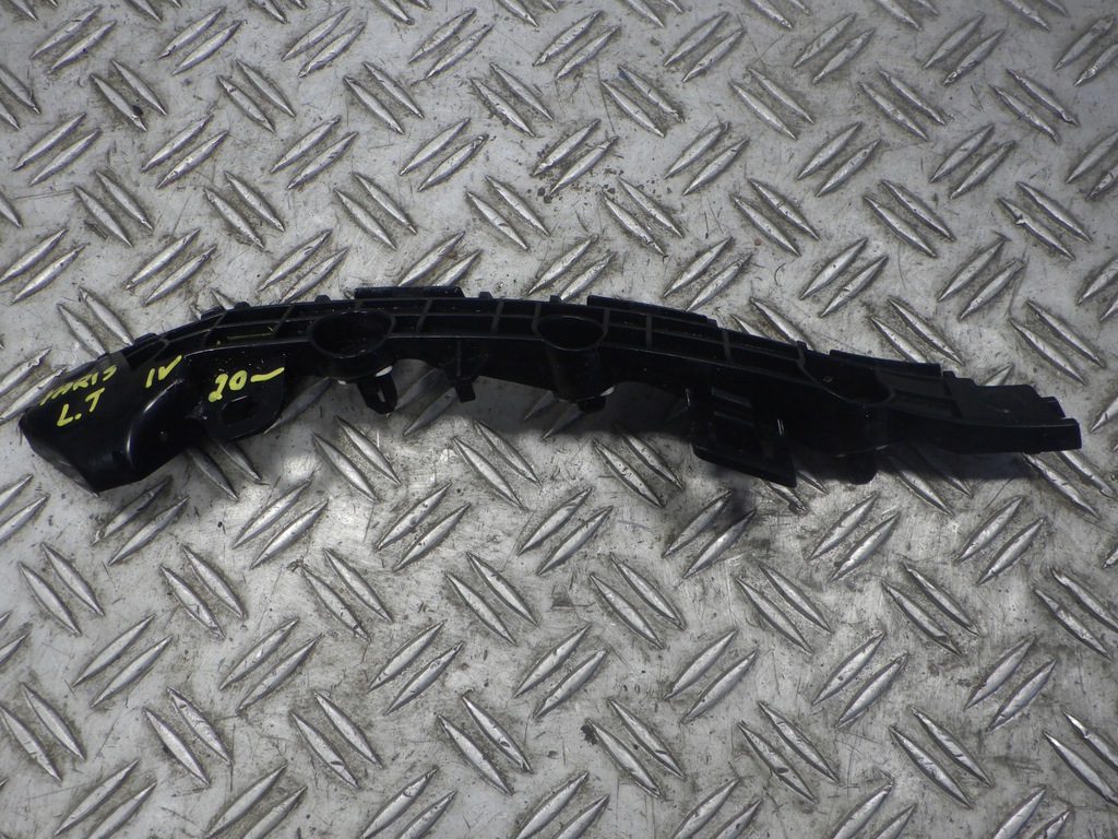 фото №1, Напрямна бампера лівий задня toyota yaris iv