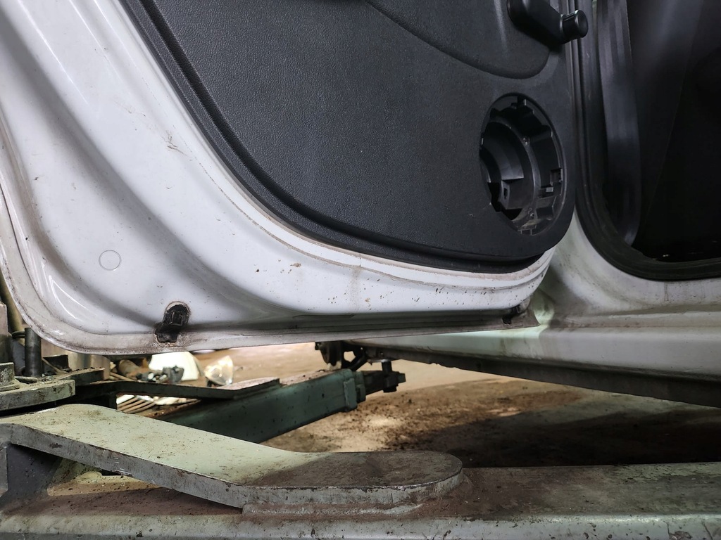 фото №14, Dacia sandero 1 i 08-12 дверь левая задняя задние ov369 0v369