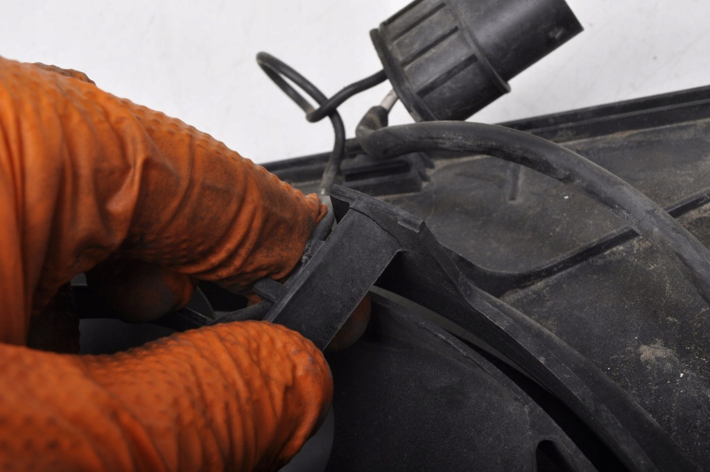 Купити Porsche 911 996 3.6 вентилятор радіатора 99662403502