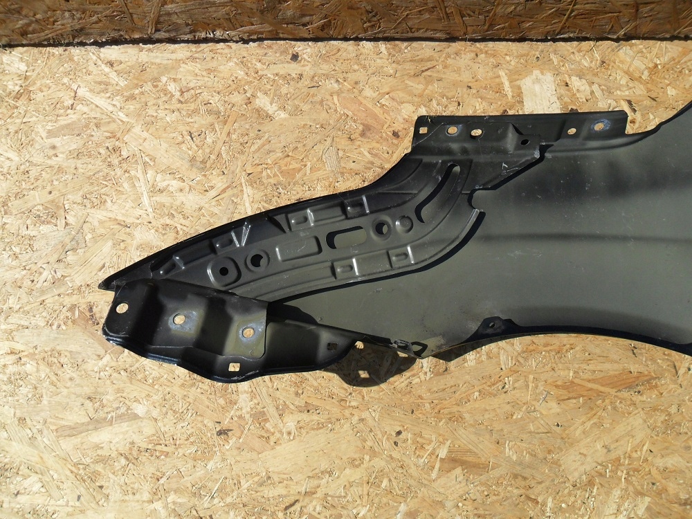 фото №12, Toyota avensis 2009- крыло правый