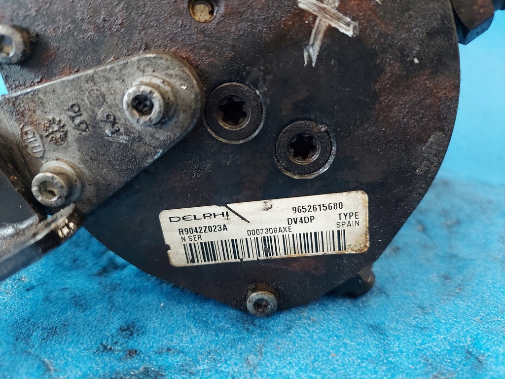 фото №2, Насос впрыскная citroen c3 i 1.4 hdi r9042z023a