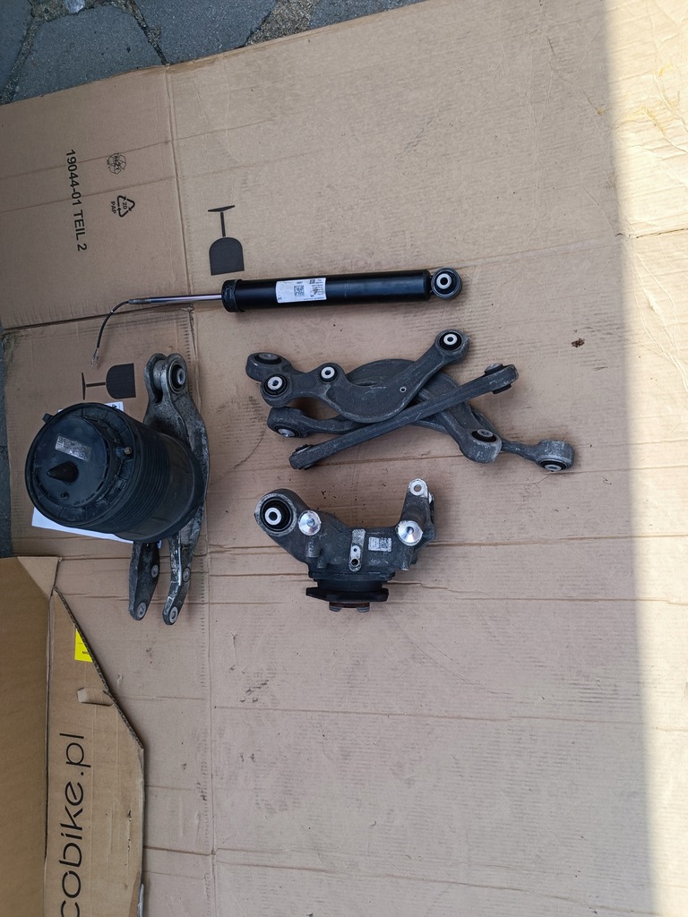 фото №1, Audi q7 sq7 4m q8 поворотний кулак підвіска праве задня