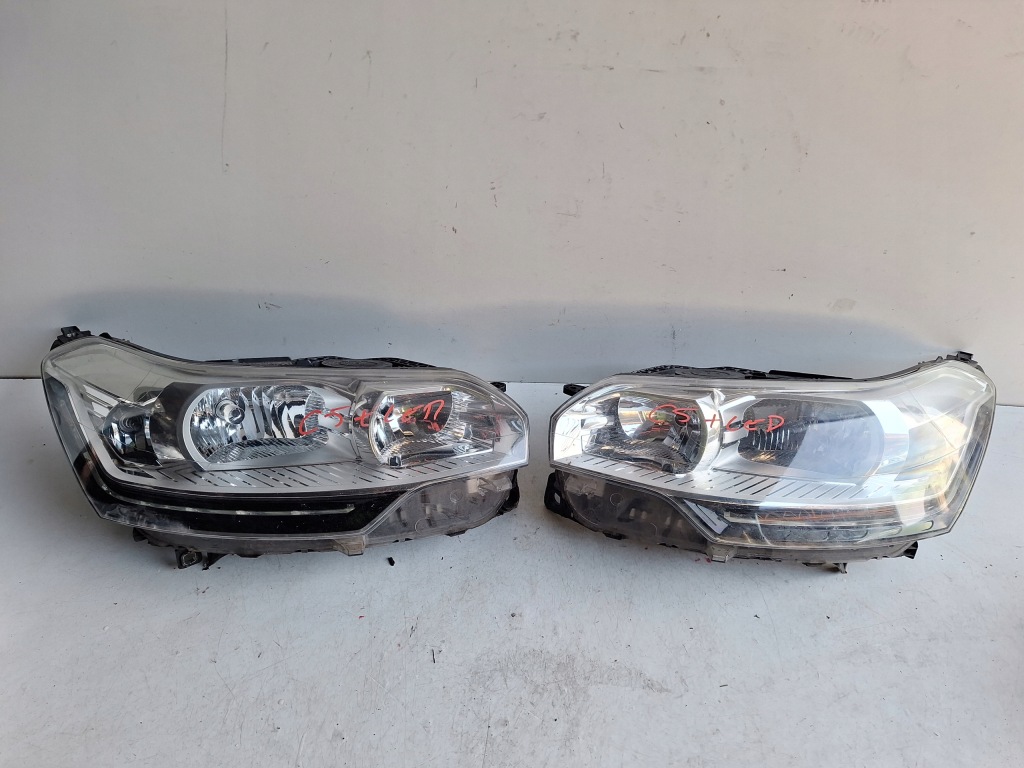 Купити Citroen c5 3 x7 рестайлінг  11-17 фара ліва + led uk