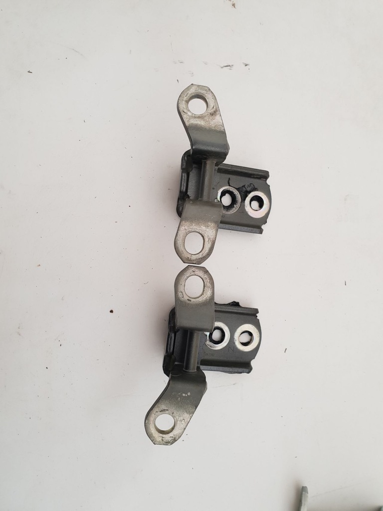 фото №5, Nissan leaf ii 17- петли дверь левый перед