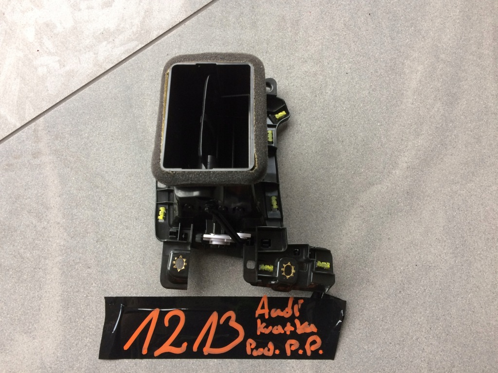 фото №10, Audi a1 ii 82a решітка обдув 82b820902a - 901a