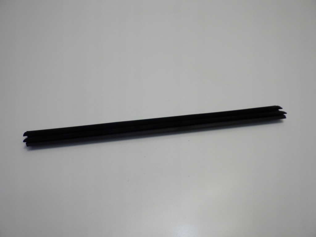 фото №1, Sx4 s cross 2022 молдинг ущільнювач правий задня