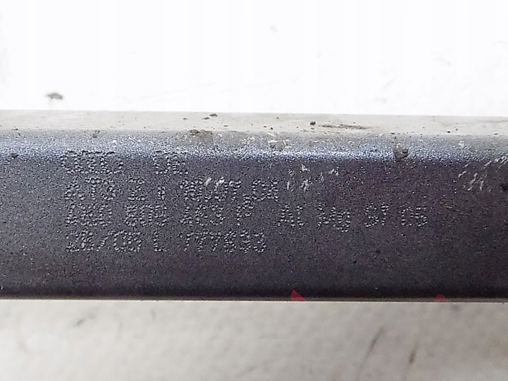 фото №12, Кронштейн крыла левая правое перед - audi a8 d3