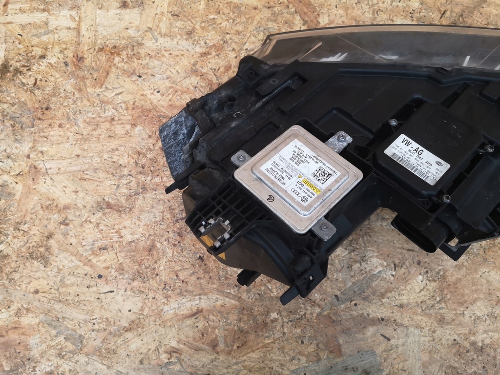 фото №6, Audi q3 8u лампа правий перед ксенон 8u0941032 комплектна