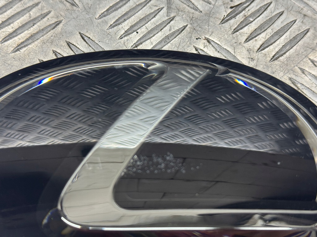 фото №4, Lexus rc емблема logo бампера перед es is nx ux емблема значок решітка