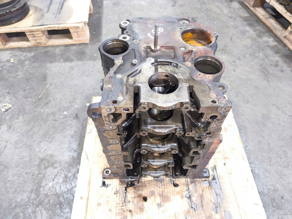 фото №11, Блок двигуна audi a3 8v volkswagen seat skoda 2.0 tdi crb 03n023a