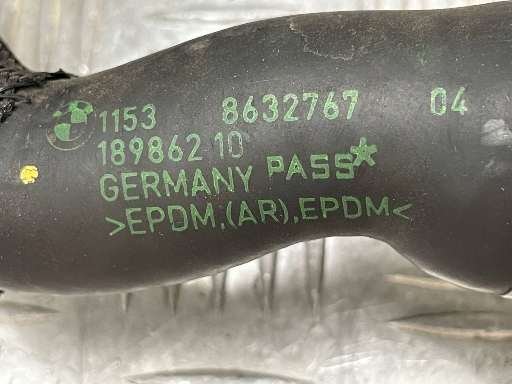 Bmw оригінальний номер 8658488 8632767 x2 f39 шланг патрубок труба води Ціна