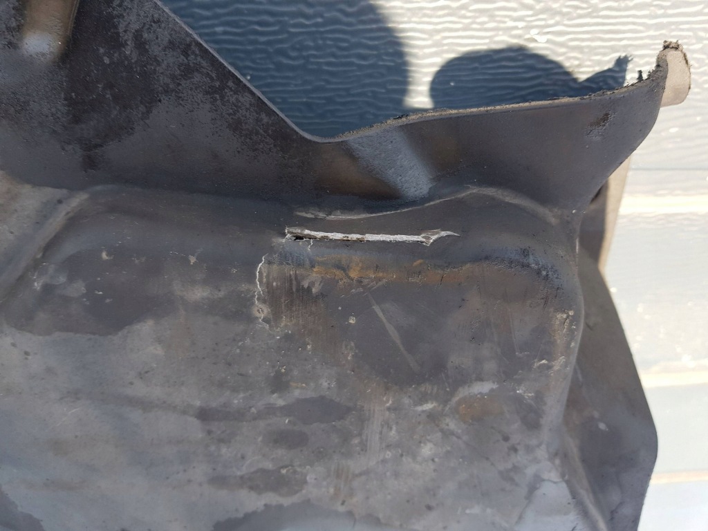 Mercedes e klasa w212 накладка плита под двигатель a2125202723 Киев