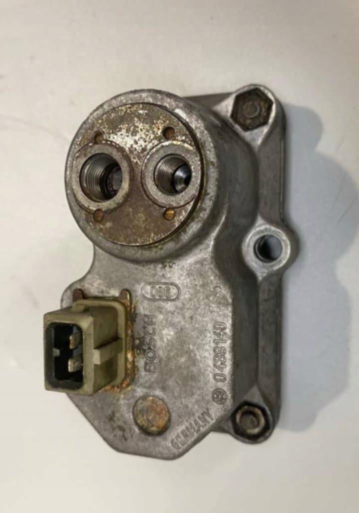 фото №1, Mercedes-benz w123 1983 регулятор давления топлива wur