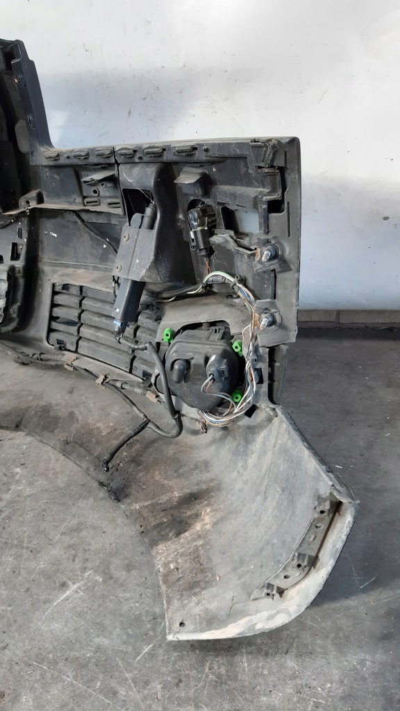 фото №11, Бампер перед омивачі pdc lz9y audi a8 d3