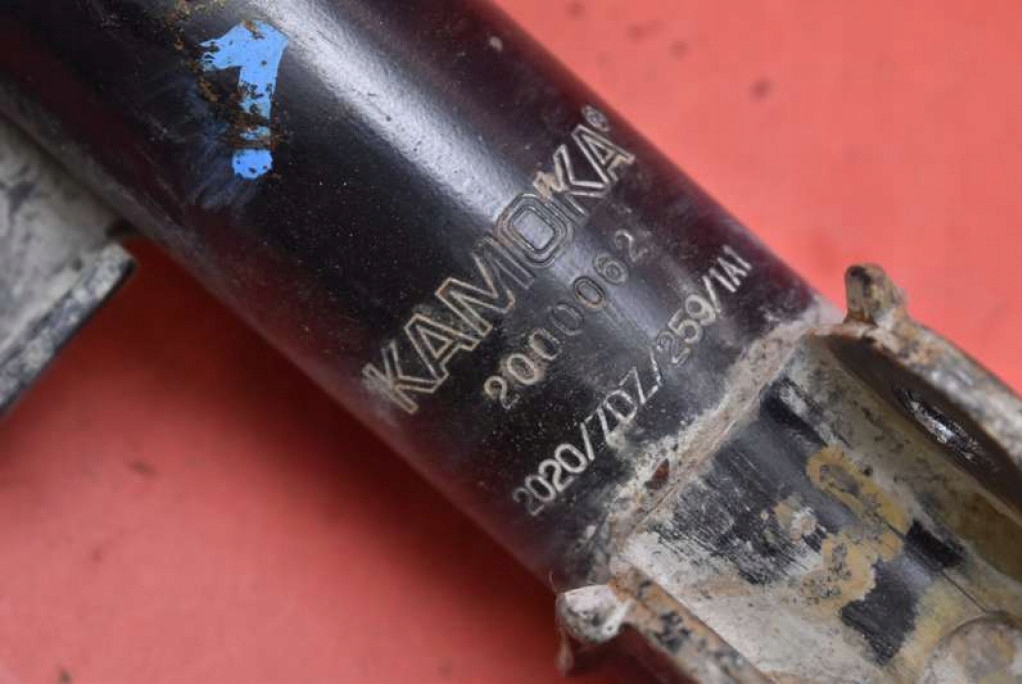 фото №8, Амортизатор лівий перед 2000062 volvo xc90 1 i 4.4 v8 315 km 4x4 06-14