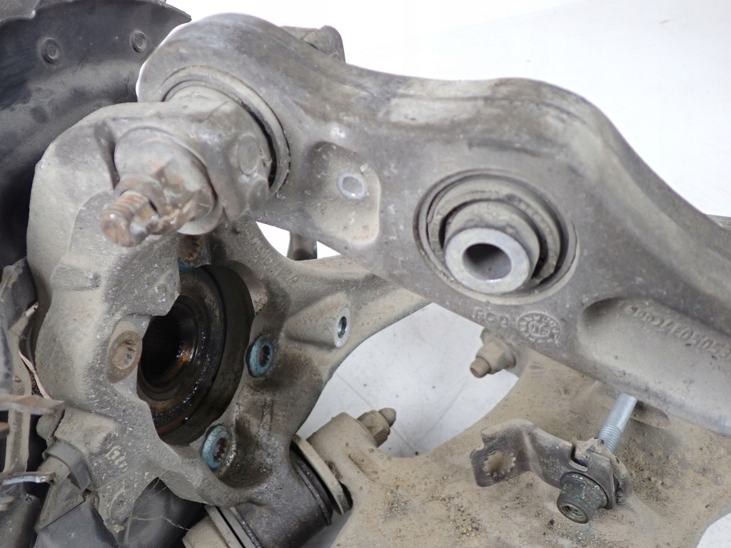 фото №9, Поворотный кулак рычаги правый задняя audi s8 d3 5.2 03428921, 4e0505361