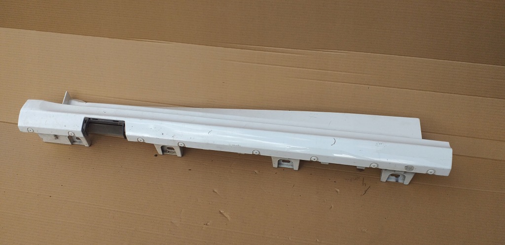 фото №2, Молдинг ліва na двері задні ford transit courier