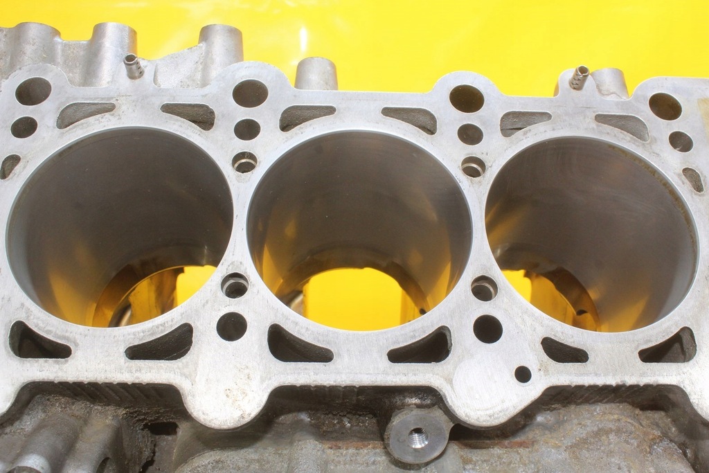 фото №13, Блок двигателя audi a6 c6 a4 b7 3.2 fsi auk 06e103021a