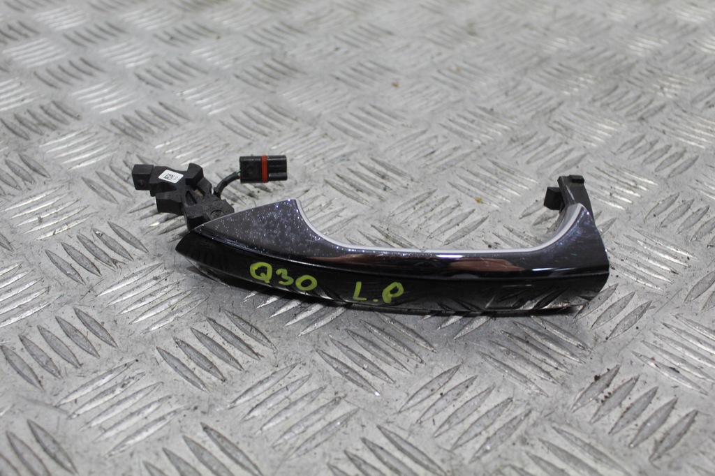 фото №1, Ручка дверь левый перед infiniti q30