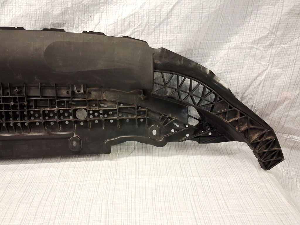 Audi a5 iii b10 захист плита pod бампер перед 8b3807611 bydgoszcz в Україні