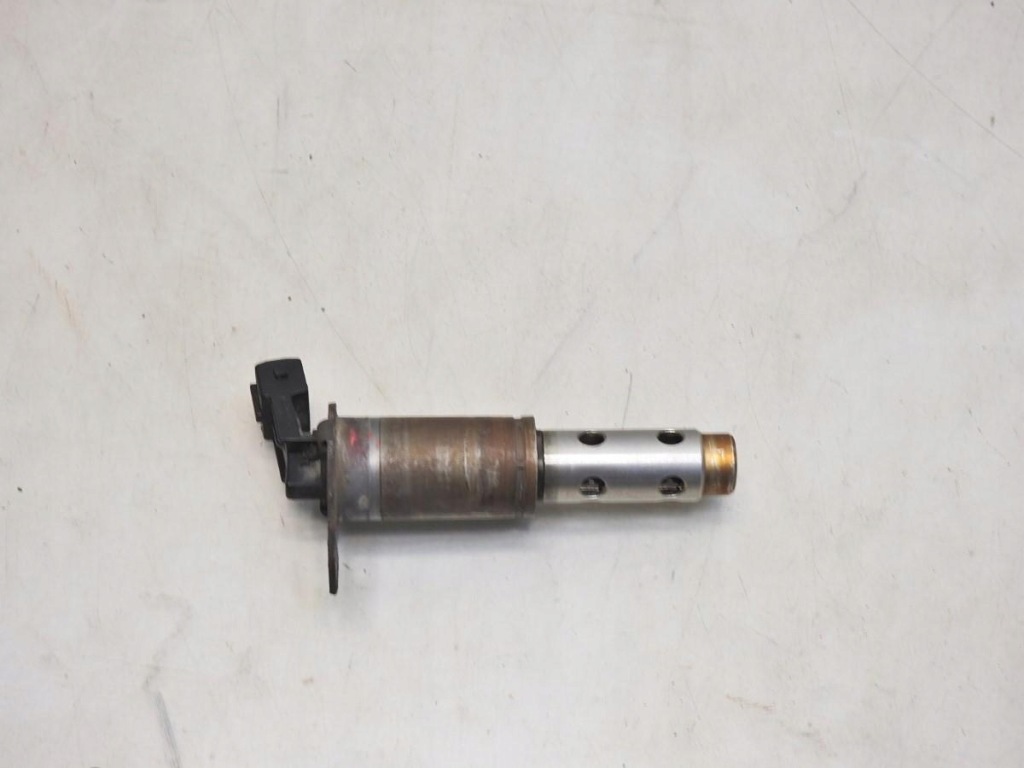 Датчик faz распределительного вала впускной  bmw e61 2.5 7516293 Киев