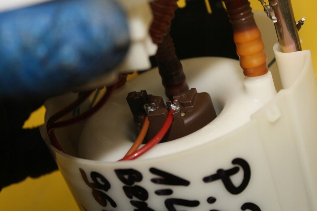 фото №6, Помпа пального peugeot 207 9657035980