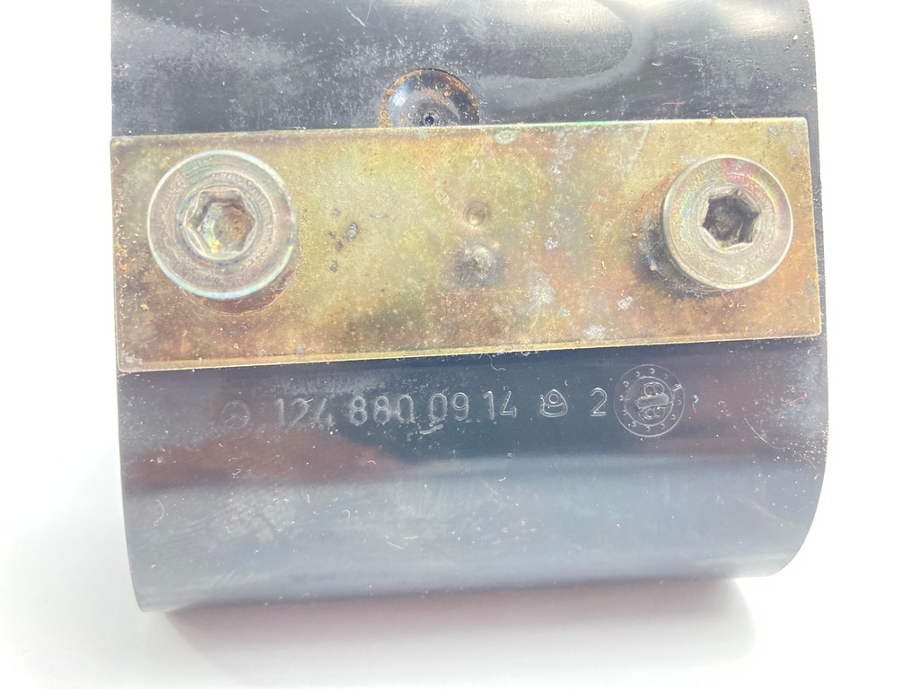 фото №12, Кронштейн направляющая кронштейн бампера заднего mercedes w124 kombi s124 1248800914