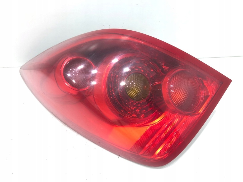 фото №1, Лампа лівий задня nissan primera p12 хетчбек