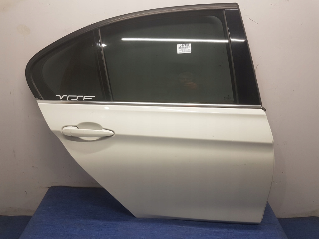 фото №1, Bmw 3 f30 дверь задняя правое a300 sedan