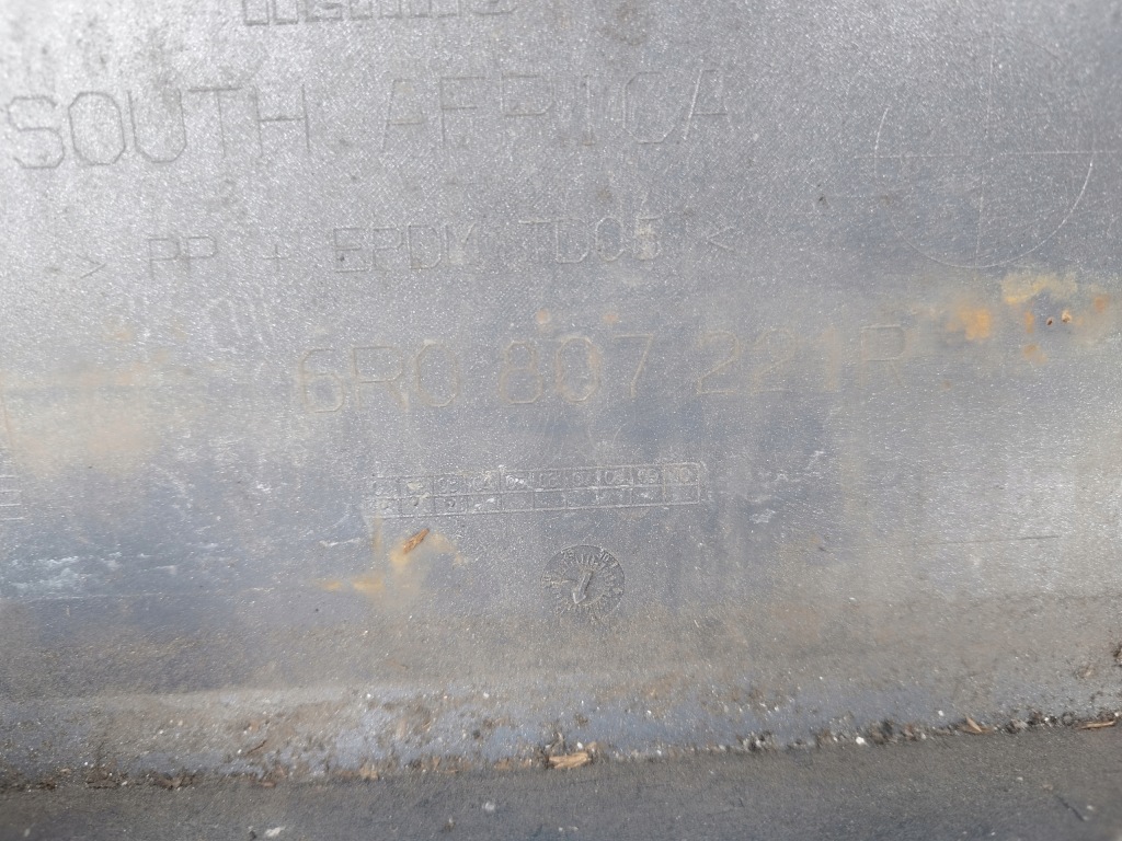 фото №15, Бампер перед vw polo 6r v 5 2009-2014 лак la7w 6r0807221r